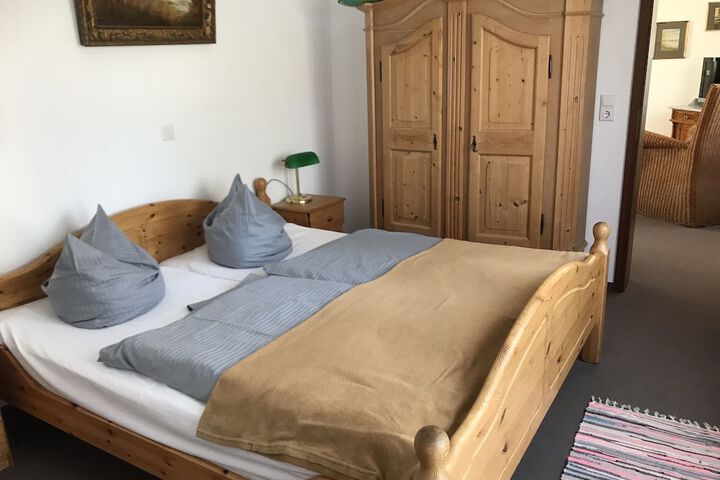 Room 43 of 127