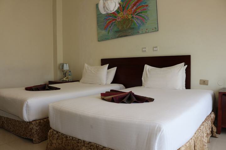 Room 14 of 22