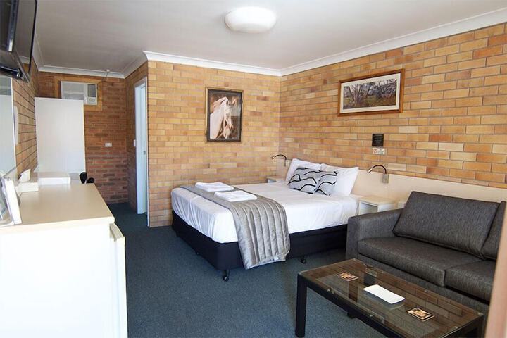 Room 13 of 52