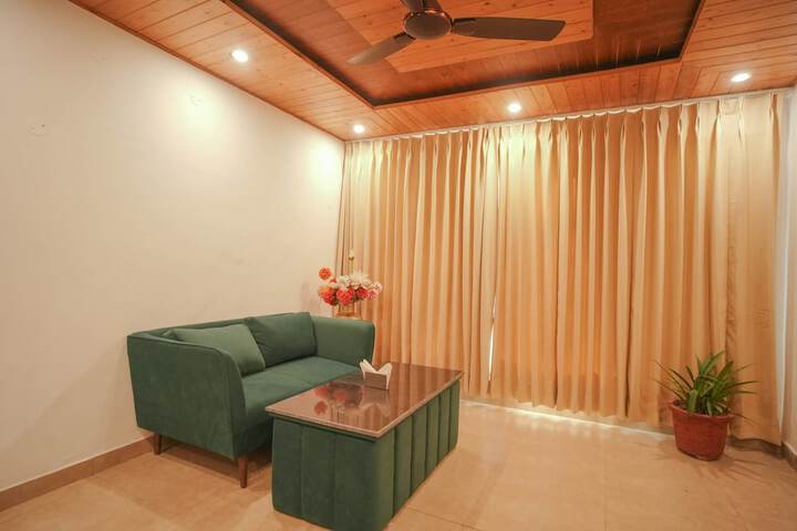 Room 4 of 29
