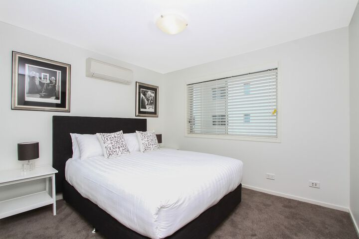 Room 3 of 20