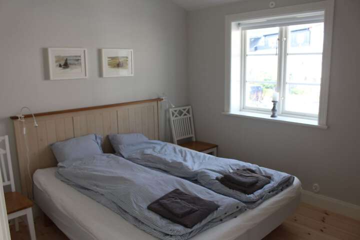 Room 2 of 30
