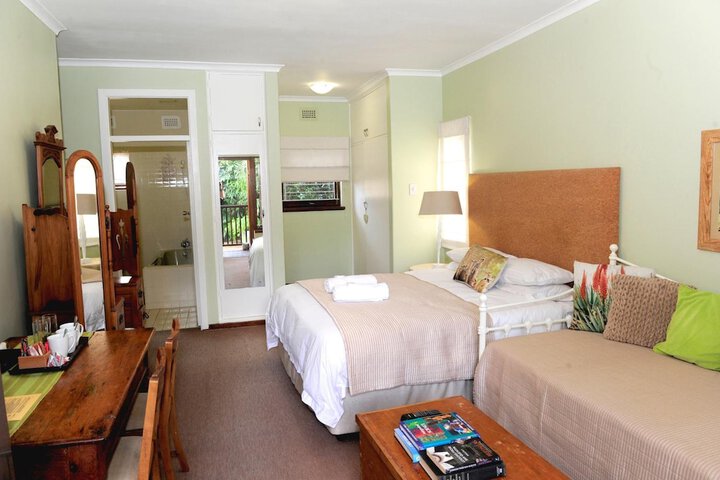 Room 10 of 30