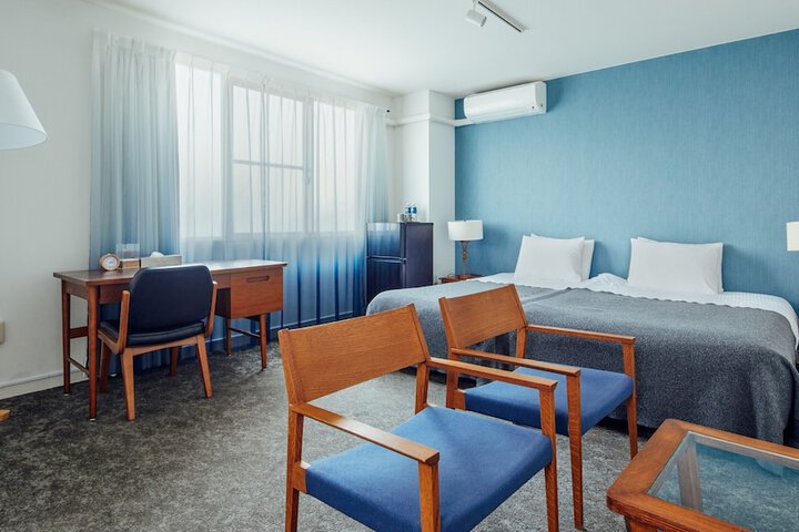 Room 19 of 131