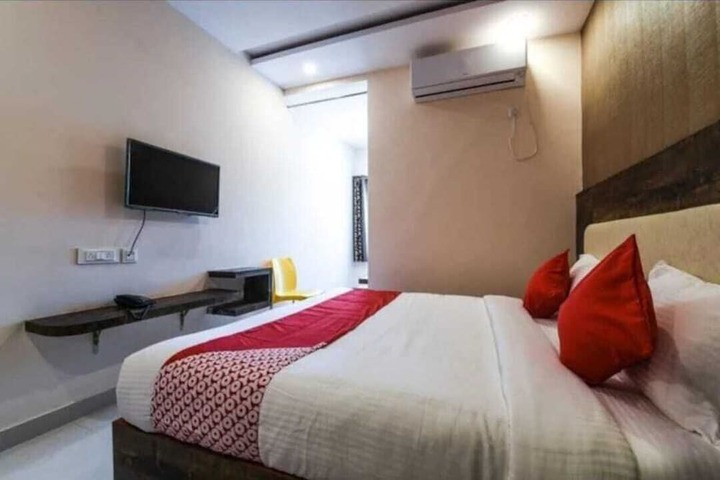 Room 17 of 21
