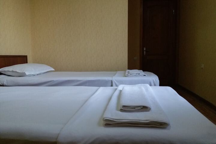 Room 8 of 38