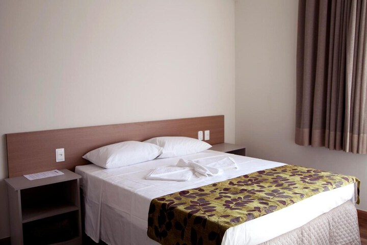 Room 9 of 35