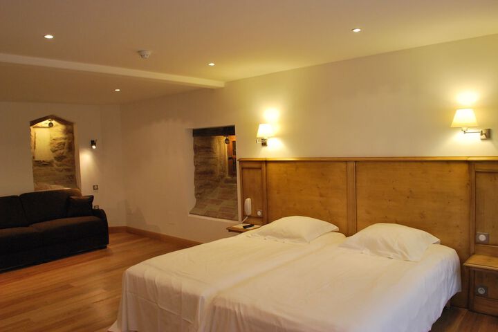 Room 10 of 51