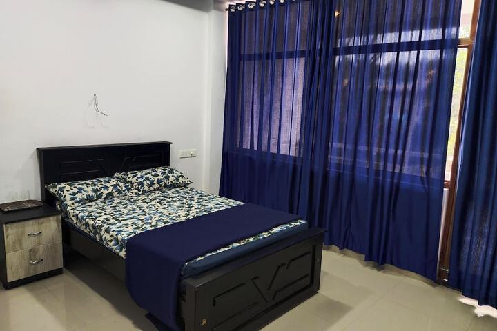 Room 7 of 19