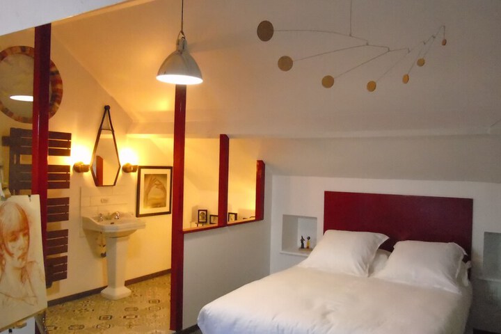 Room 57 of 165