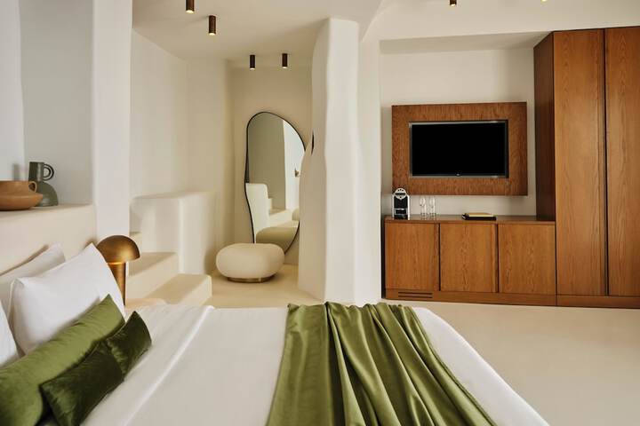 Room 53 of 203