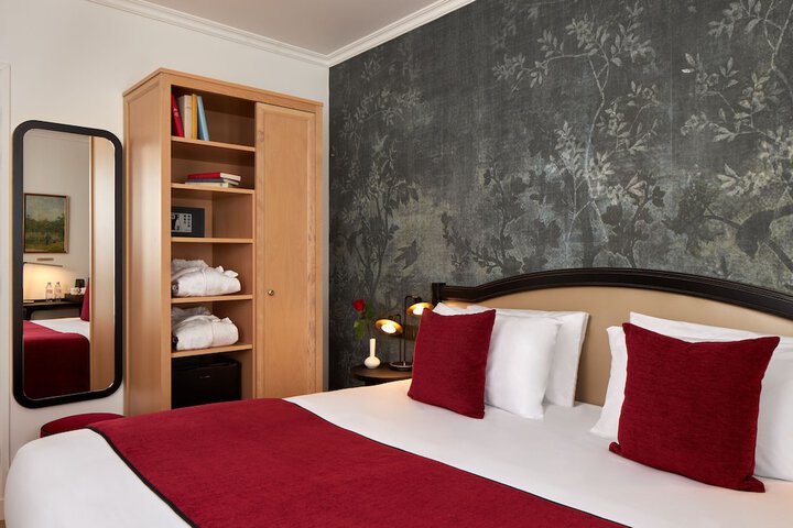 Room 30 of 70