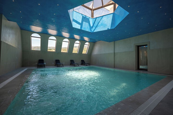 Pool 53 of 75