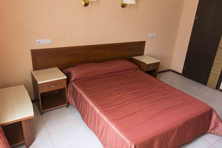 Room 8 of 54