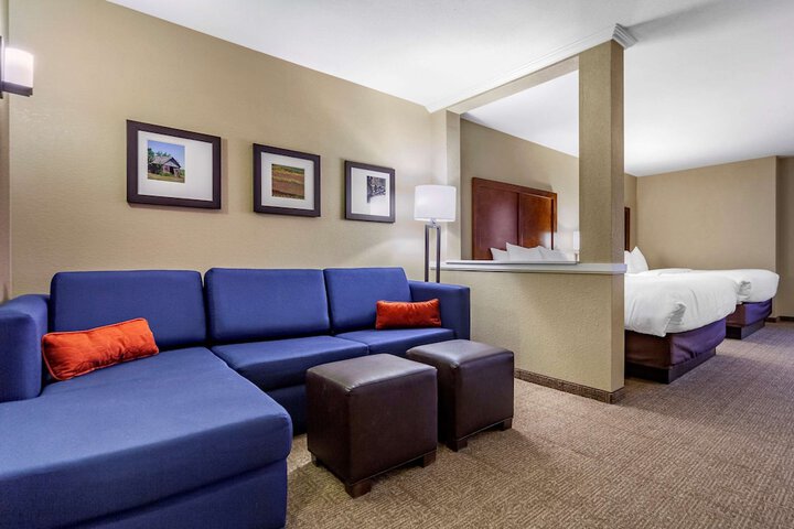 Room 27 of 59