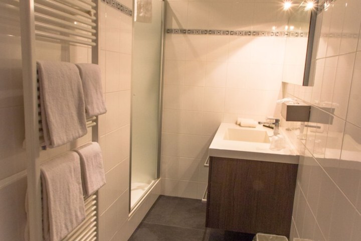 Bath Photo