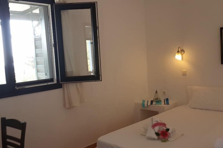 Room 4 of 53