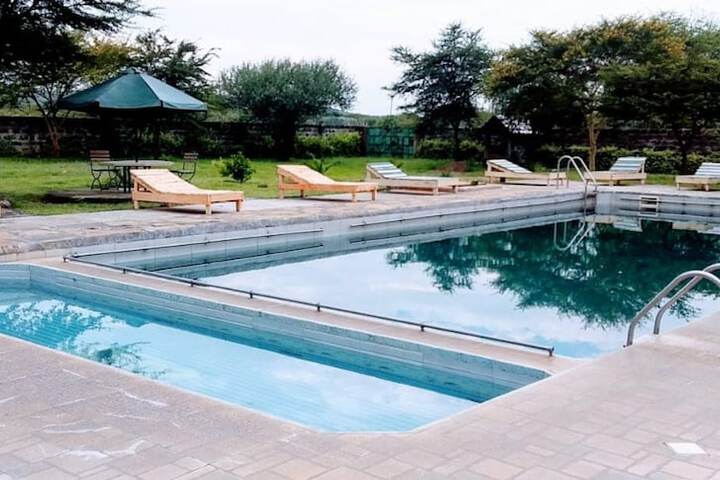 Pool 9 of 18