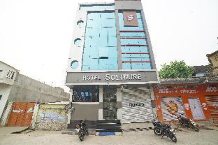 OYO 36989 Hotel Solitaire