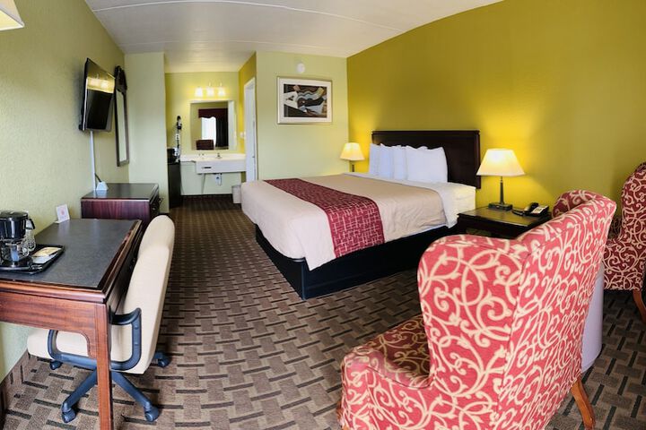 Standard | King Bed (2 of 4)