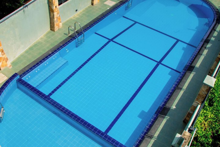 Pool 21 of 29