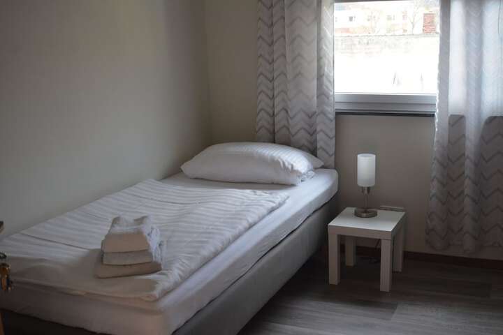 Room 16 of 53