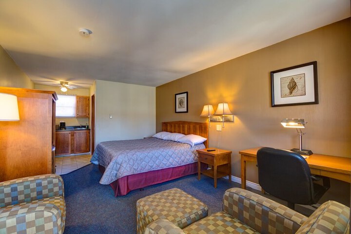Room 15 of 27