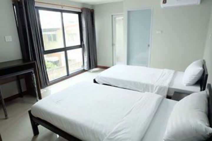 Room 7 of 7