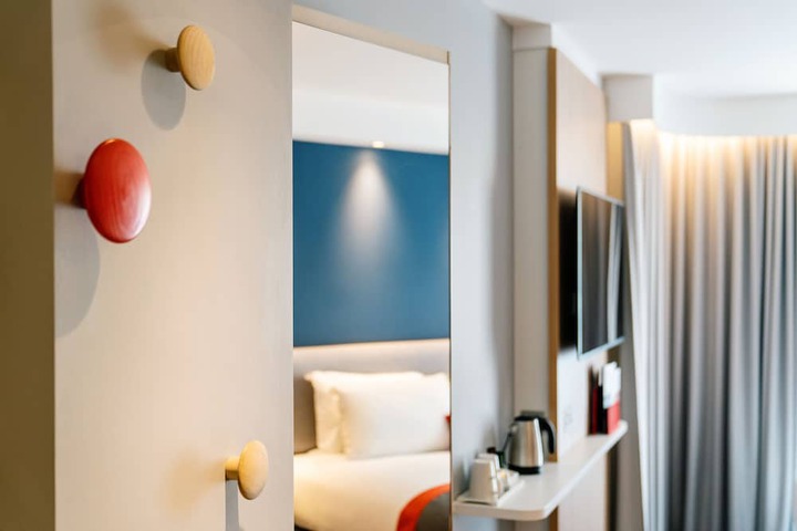 Room 14 of 67