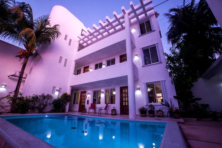 Photo of Hotel Villas Deja Blue & Restaurant