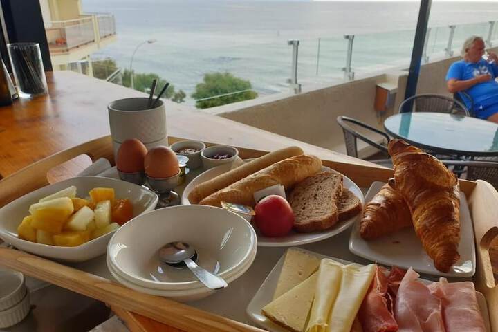 Breakfast/Coffee Service 29 of 55