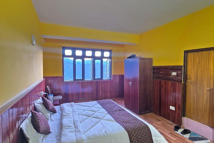 Room 30 of 54