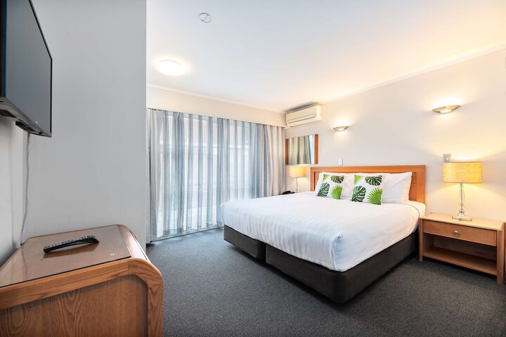 Room 37 of 150