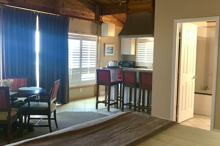 Room 4 of 35
