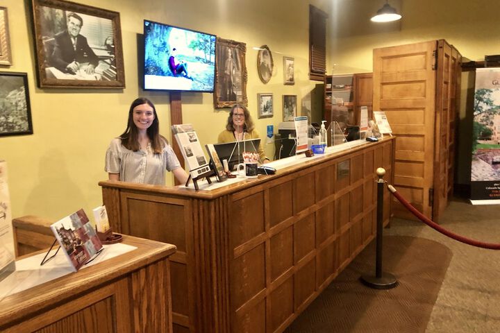 Hotel Interior 7 of 87