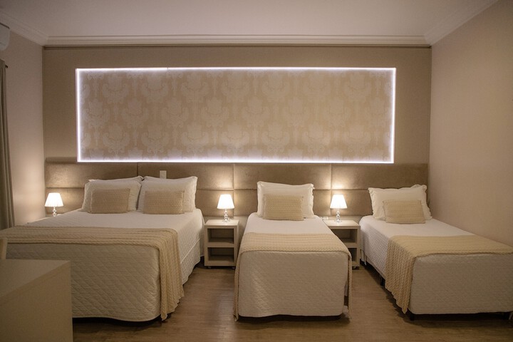 Room 6 of 95