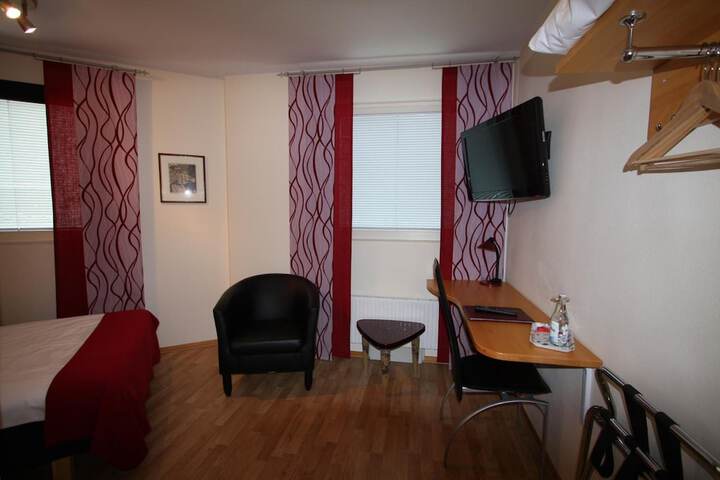 Room 13 of 31
