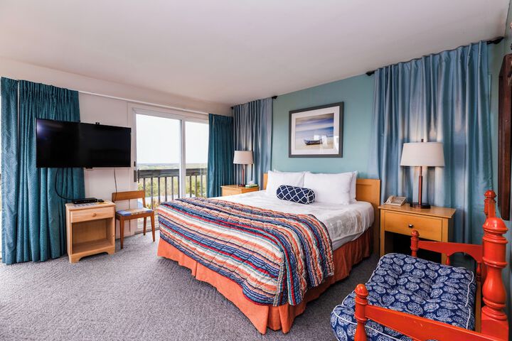 Room 7 of 24