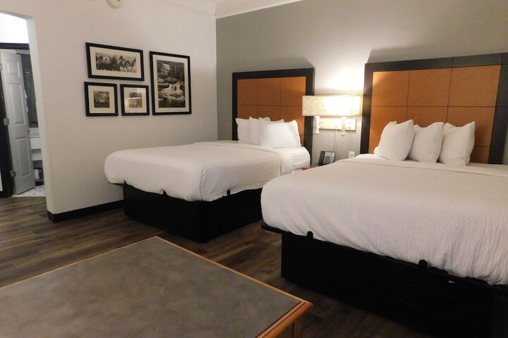 Room 42 of 79