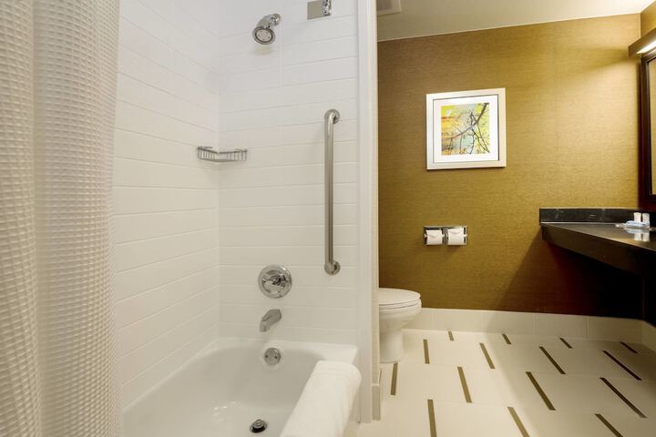 Room 5 of 28