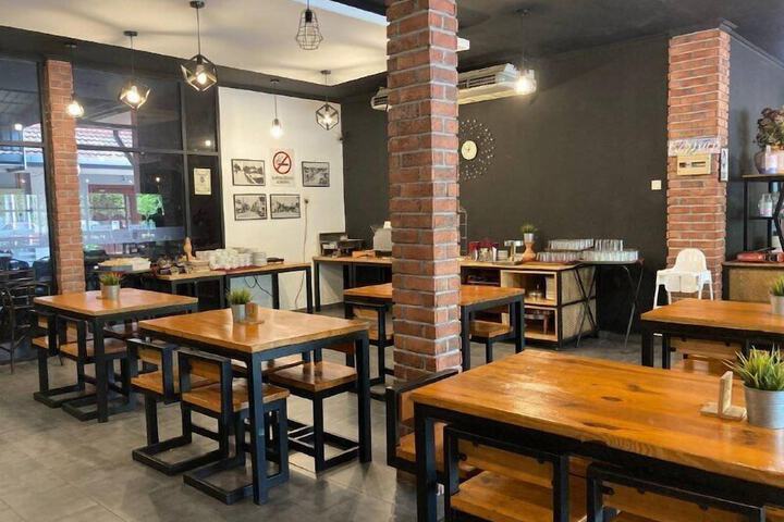 Cafe