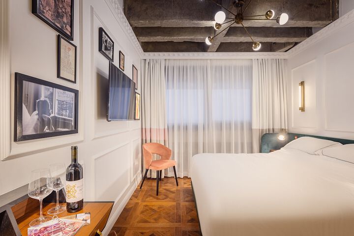 Room 11 of 55