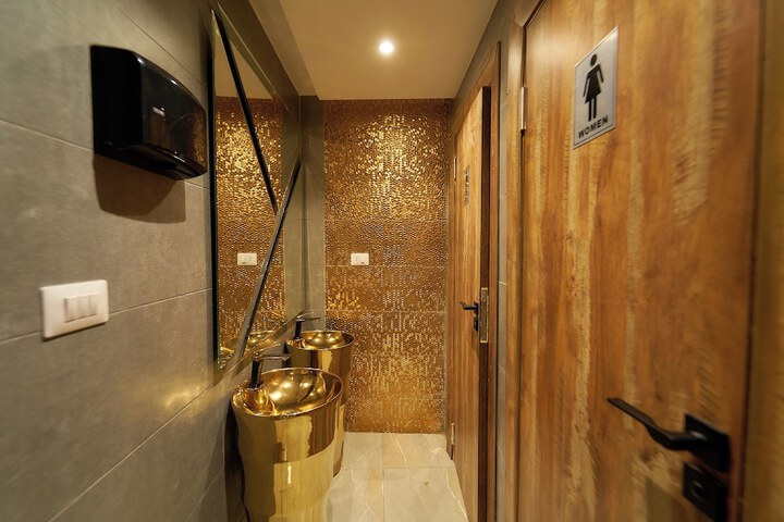 Hotel Interior 52 of 60