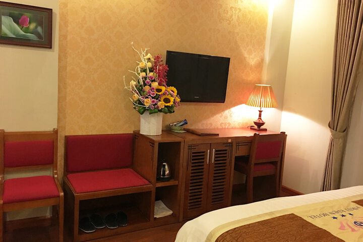 Room 19 of 83