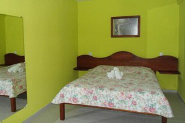 Room 19 of 38