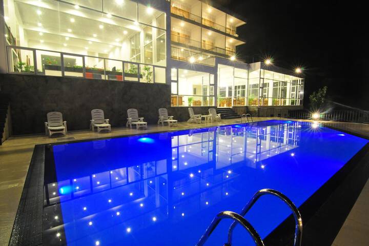 Pool 7 of 11