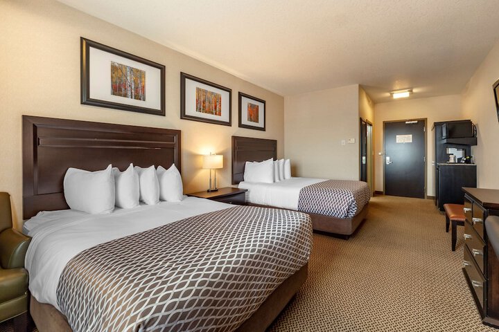 Room 42 of 168