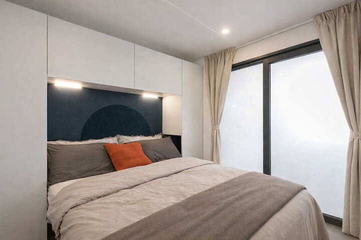 Room 20 of 108