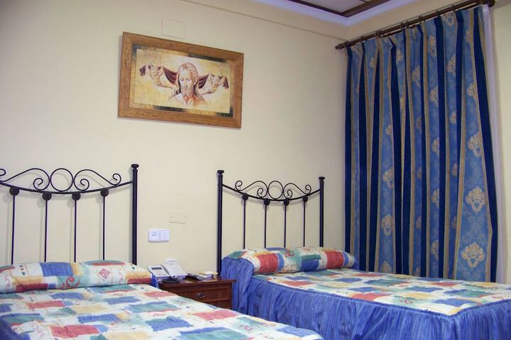 Room 19 of 36