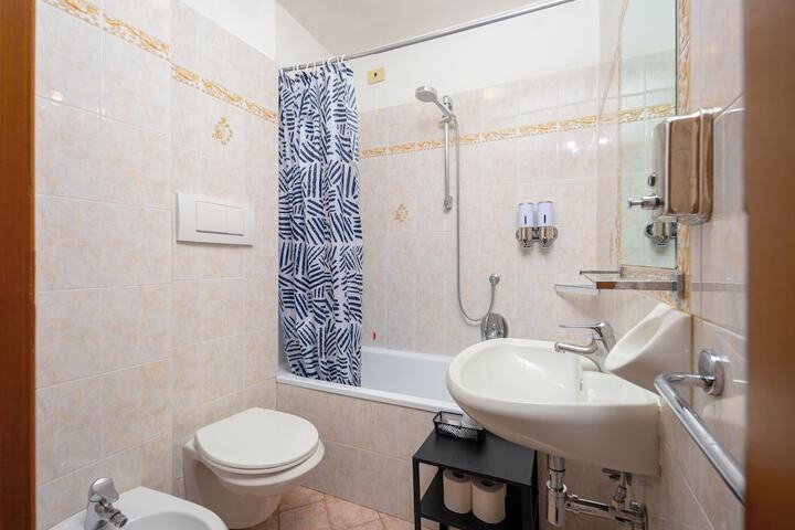 Bath Interior